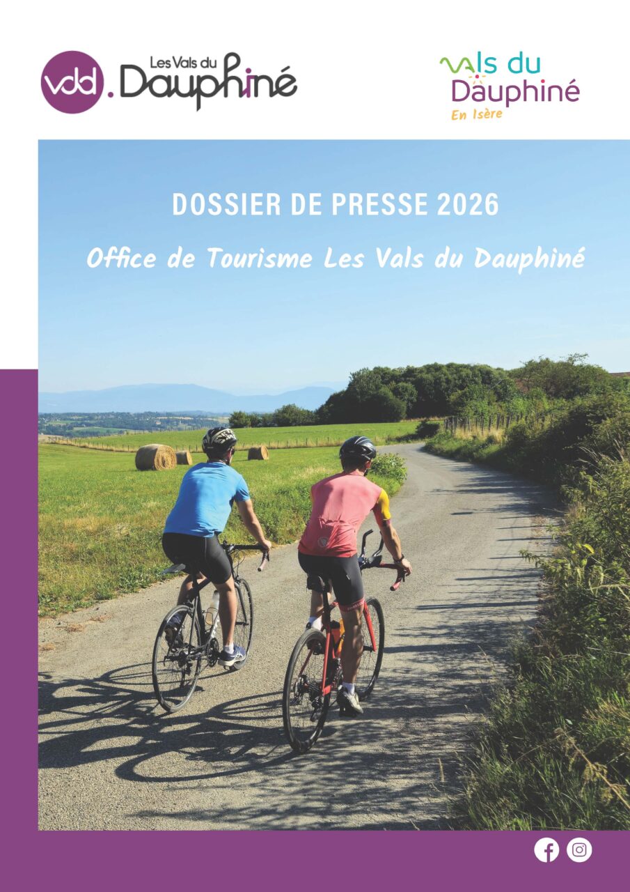 Couv_DOSSIER_PRESSE_TOURISME_2026