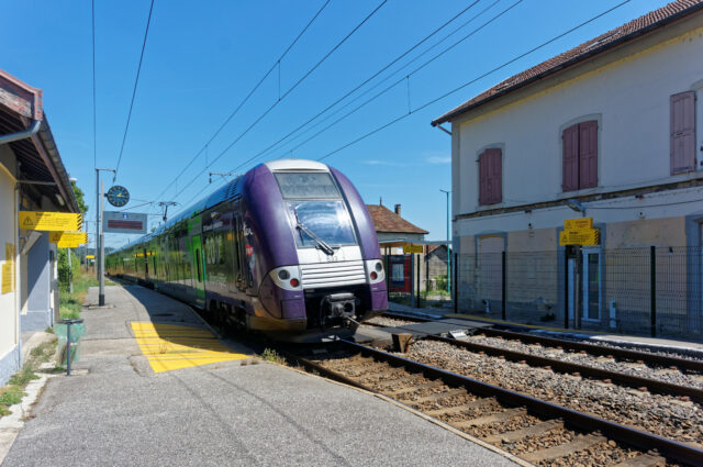 Train_gare_val_de_virieu